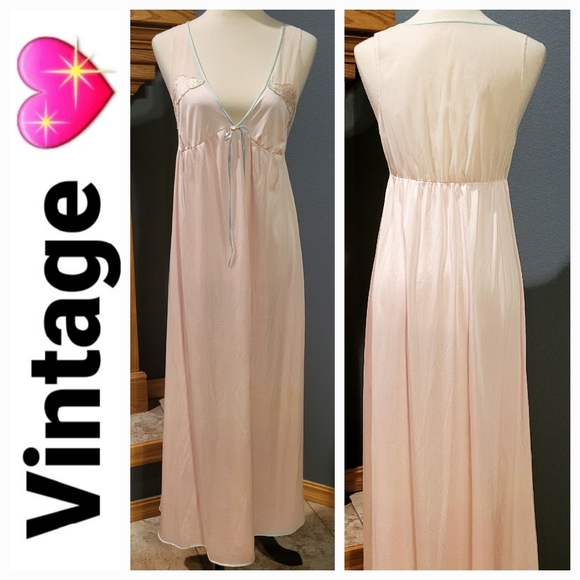 Vintage Nightgown Set - Picture 2 of 7